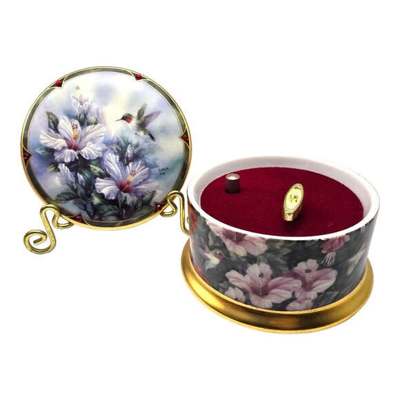 Violet-Crowned Hummingbird Music Box Lena Liu Ardleigh-Elliott Vivaldi's Spring - Picture 1 of 14